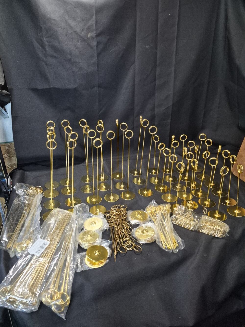 Over 150pc SET GOLD TONE PHOTO DISPLAY TABLE MARKER NAME PLACE CARD HOLDERS